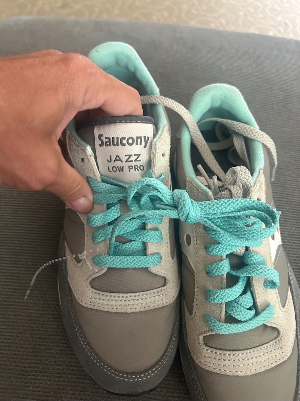Saucony Originals Women's Jazz Low Pro Sneaker,Grey/White 7.5 NWT - Picture 9 of 10